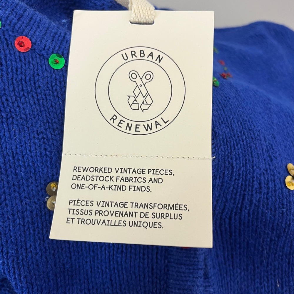 Urban Renewal Embroidered Holiday Christmas Winter Theme Sweater Size Large - Picture 3 of 3